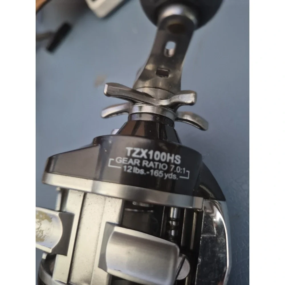 Cabela's Tournament ZX Casting Reel 8 ball Bearing 7:1 Ratio Soft Grip Handles